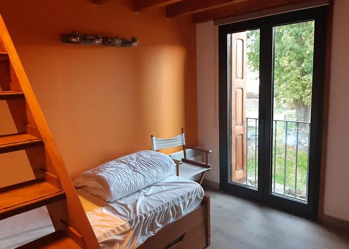 Casa De Pueblo En Saillagousse Ideal Familias サイヤグーズ